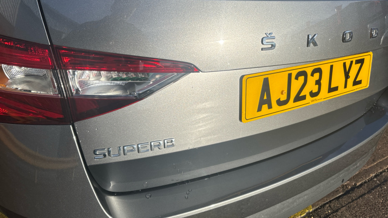 Skoda Superb 1.4 TSI iV SE Technology DSG 5dr Estate